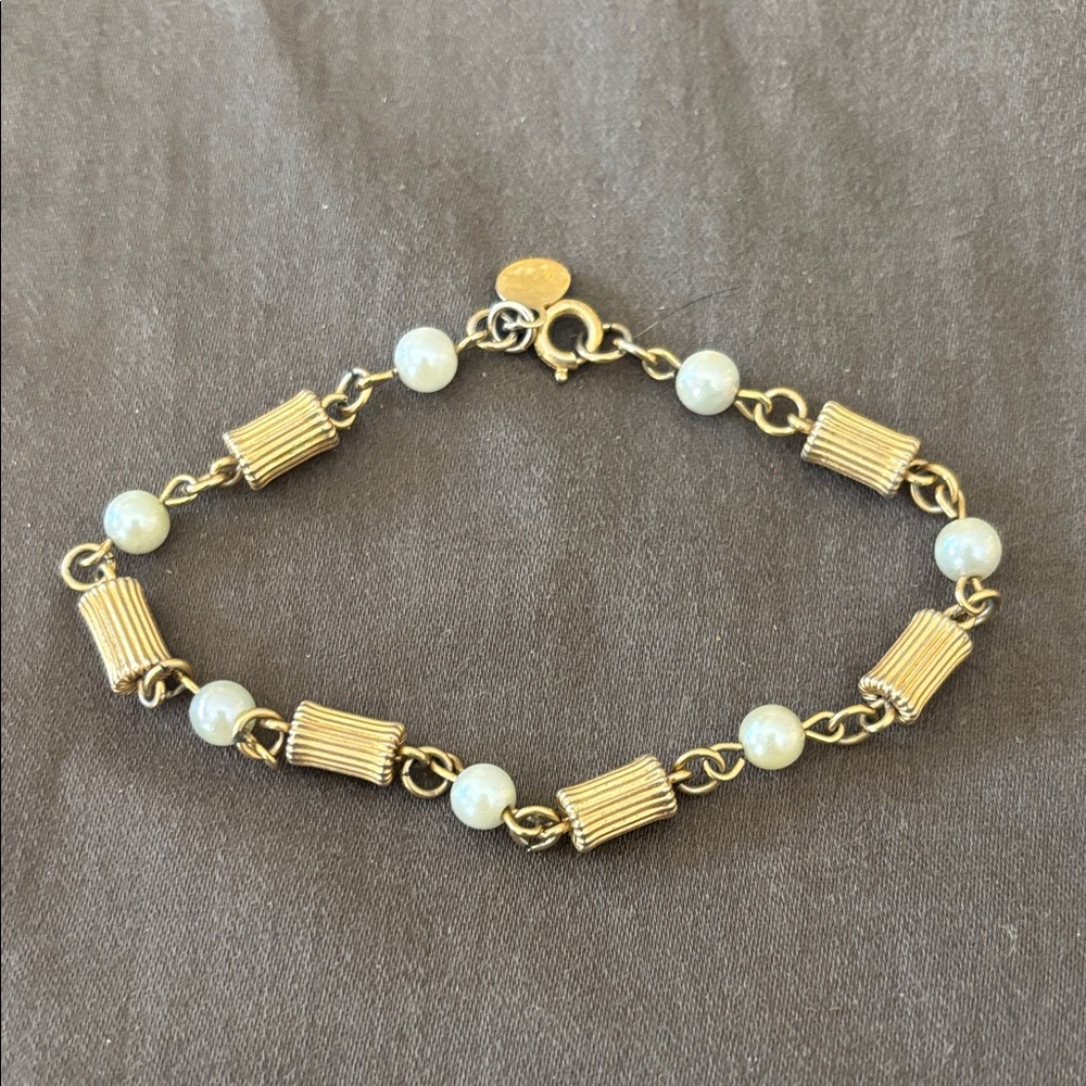 Vintage 12k gold filled bracelet with pearls